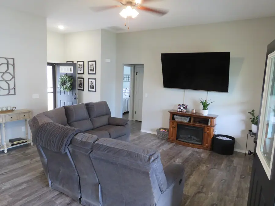 841 Jefferson Street, Rogersville, MO 65742 - #3