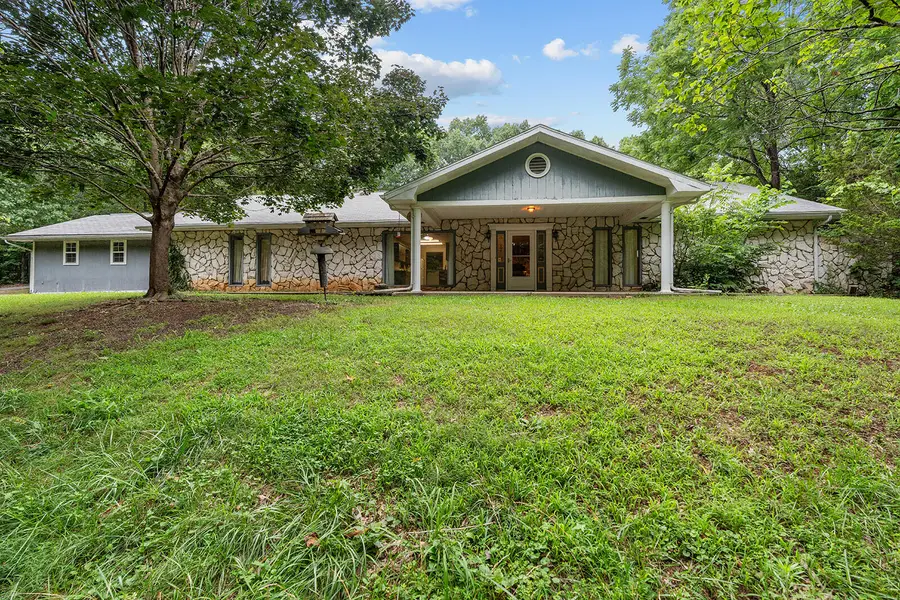 612 Stoneshire Drive, Highlandville, MO 65669 - #2