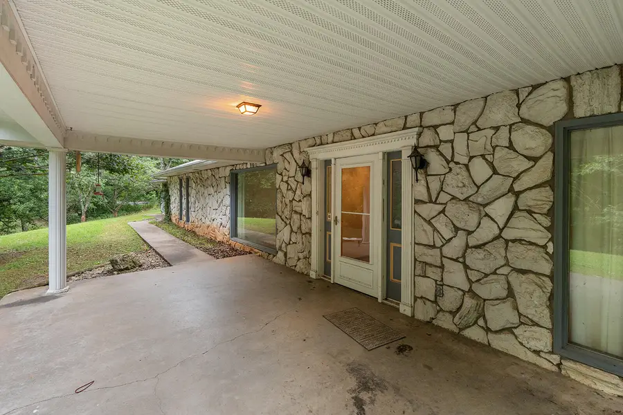 612 Stoneshire Drive, Highlandville, MO 65669 - #3