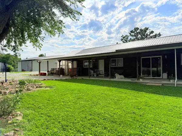 2463 State Highway Dd, Ava, MO 65608