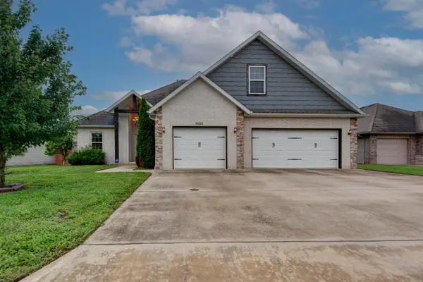 5662 E Gatehouse Drive, Strafford, MO 65757