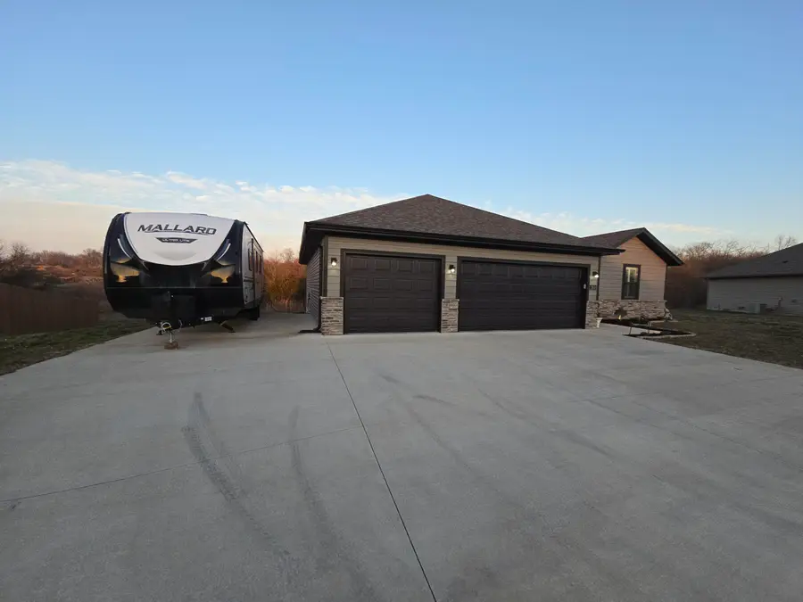 263 E Garnet Drive, Republic, MO 65738 - #3