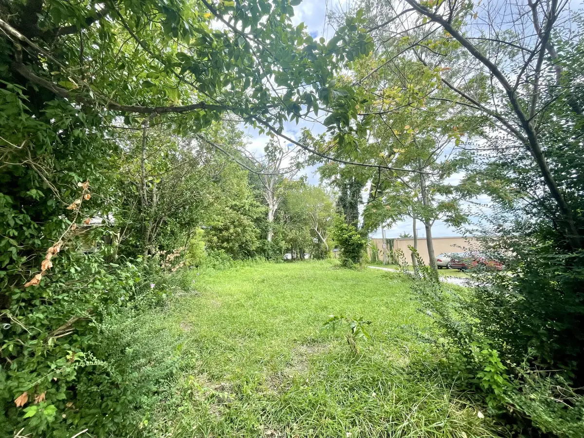 1874 N Campbell Avenue, Springfield, MO 65803 - #1