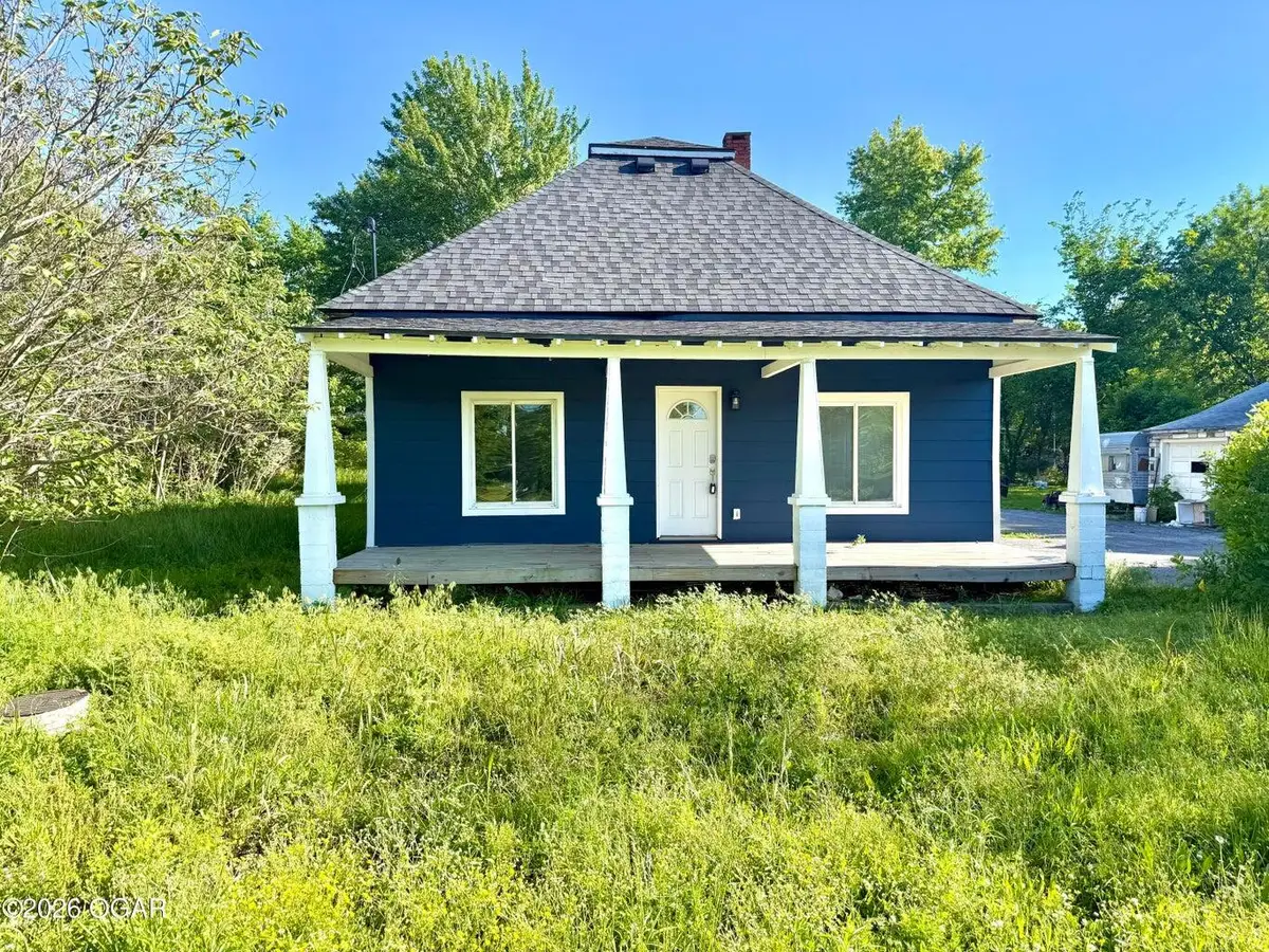 310 W High Street, Alba, MO 64830 - #1
