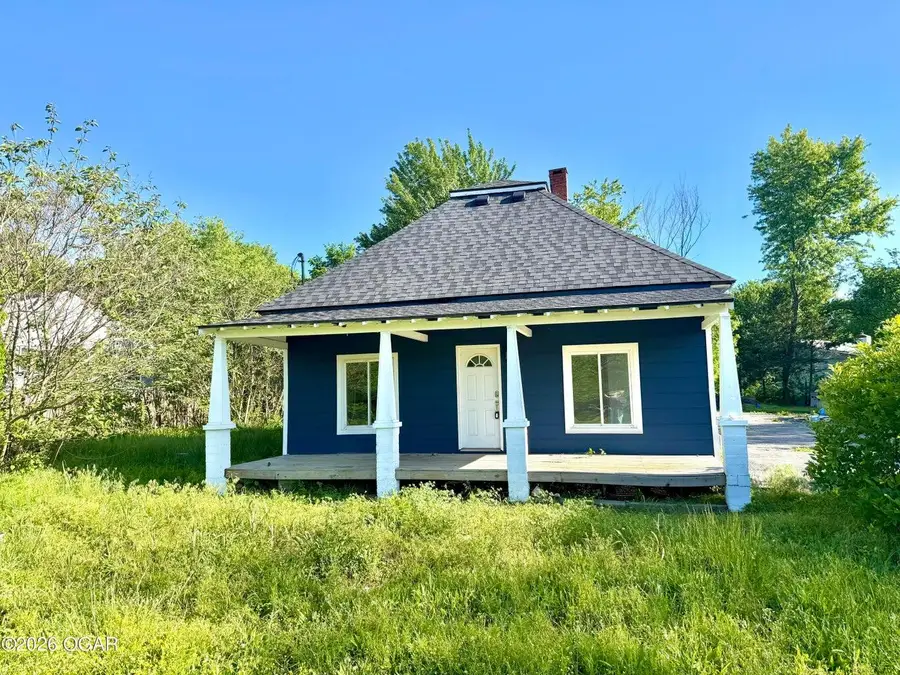 310 W High Street, Alba, MO 64830 - #2
