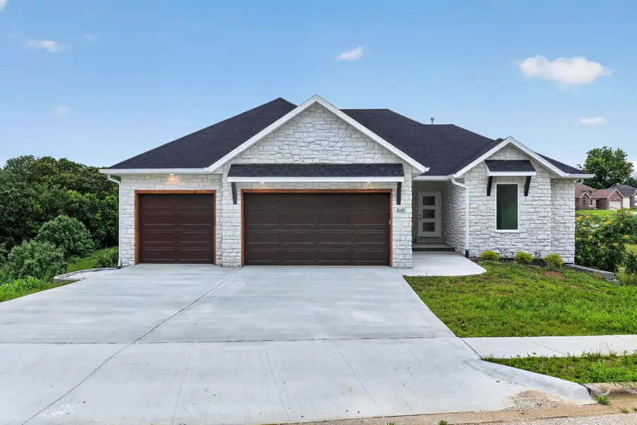 845 S Black Sands Avenue, Nixa, MO 65714 - #2