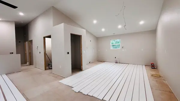 2791 Maple Street, Hollister, MO 65672