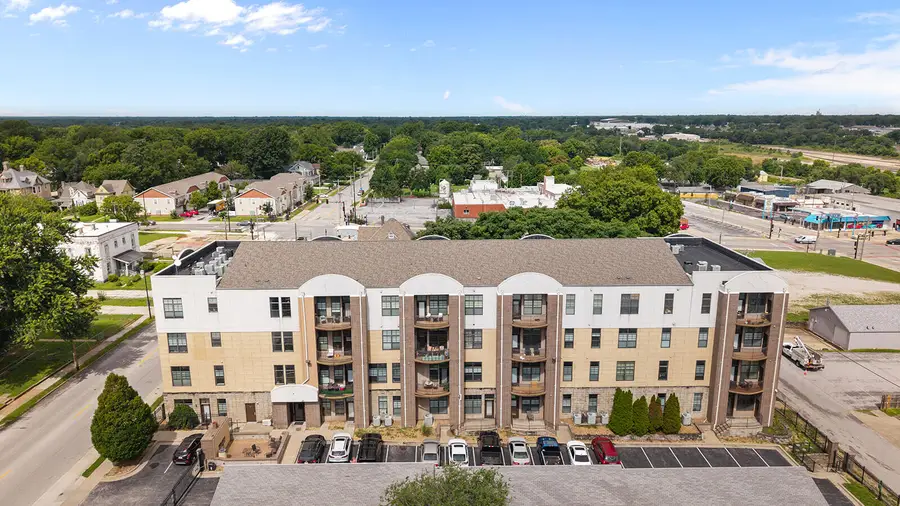 623 W Walnut Street #Unit 203, Springfield, MO 65806 - #2