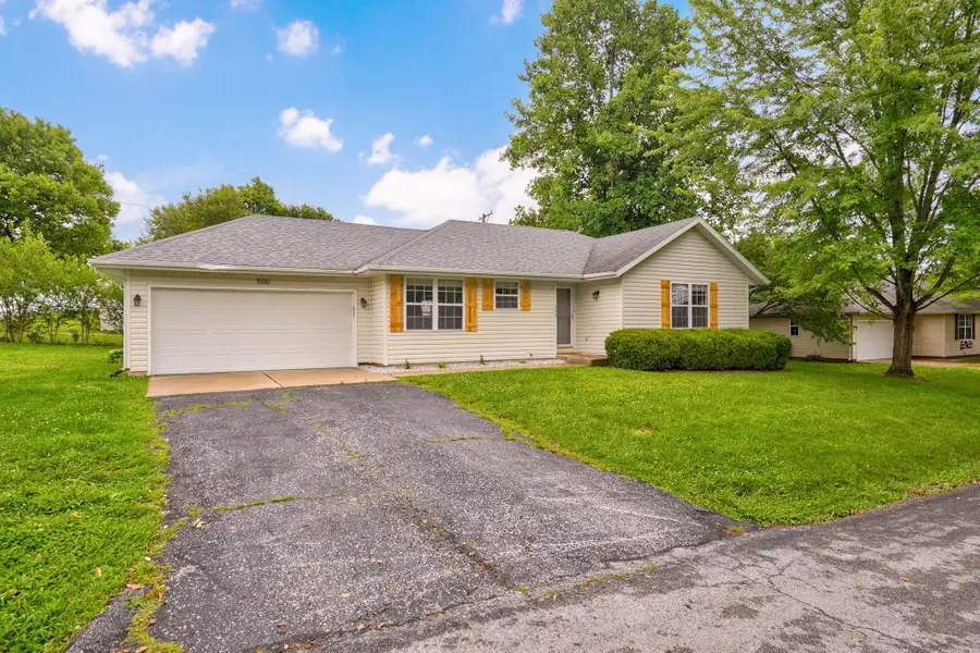 500 Johnson Avenue, Sparta, MO 65753 - #2