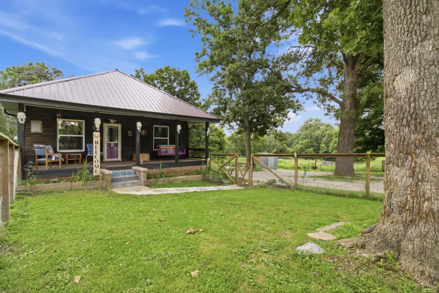 720 Linzee Boulevard, Pierce City, MO 65723 - #2