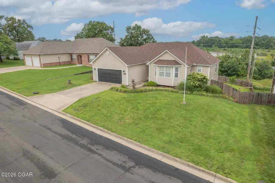2724 N Missouri Avenue, Joplin, MO 64801 - #2