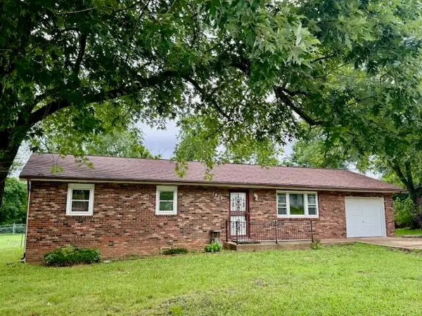 1435 W 3rd Street, West Plains, MO 65775