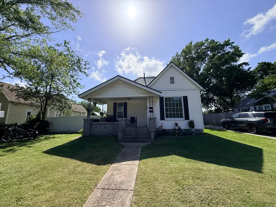 608 N Central Avenue, Monett, MO 65708 - #2