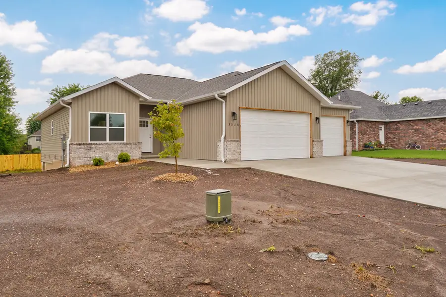 3026 E Bradford East Street, Republic, MO 65738 - #2