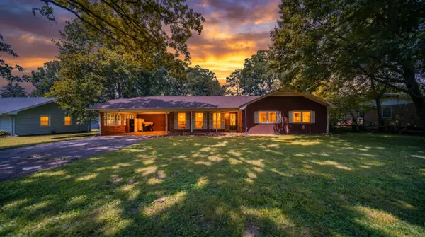 2823 Laurie Drive, West Plains, MO 65775