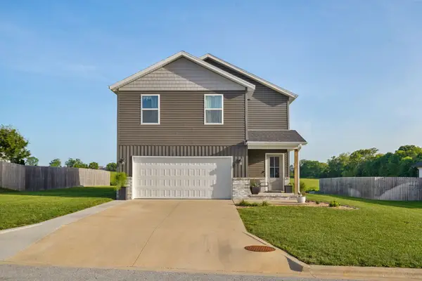 1212 W Holly Street, Republic, MO 65738