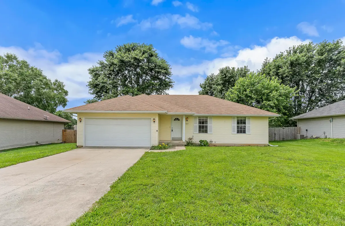 509 S Whippoorwill Drive, Strafford, MO 65757 - #1