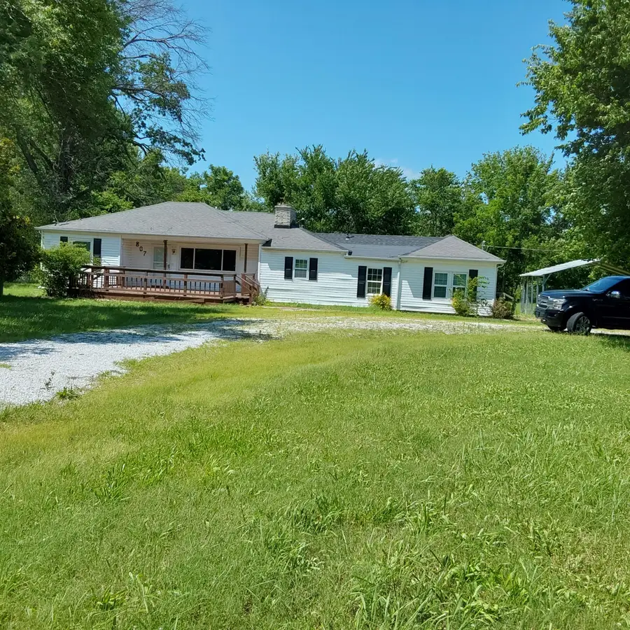 807 E Pennell Street, Carl Junction, MO 64834 - #3