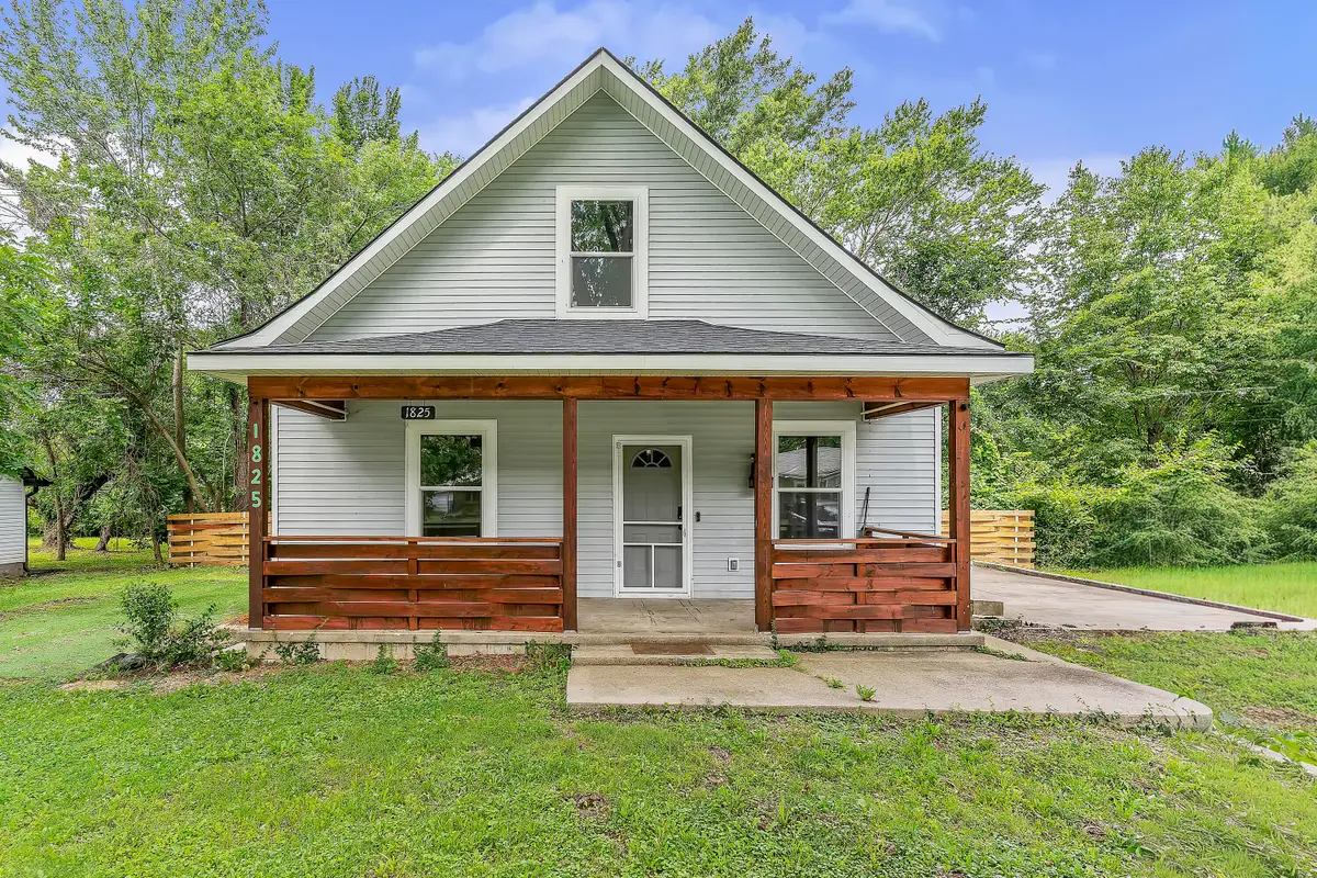 1825 N Burton Avenue, Springfield, MO 65803 - #1
