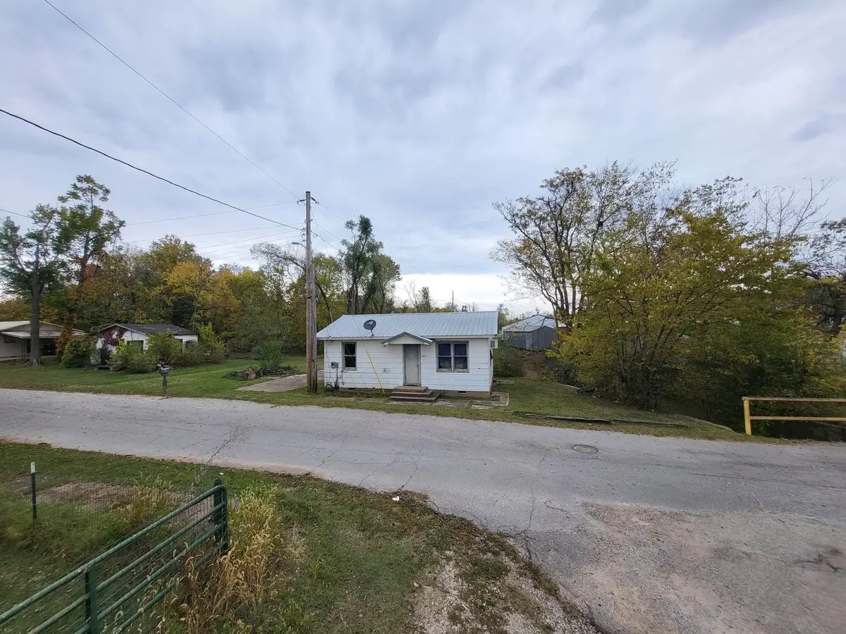 8885 Park Street, Birch Tree, MO 65438 - #1