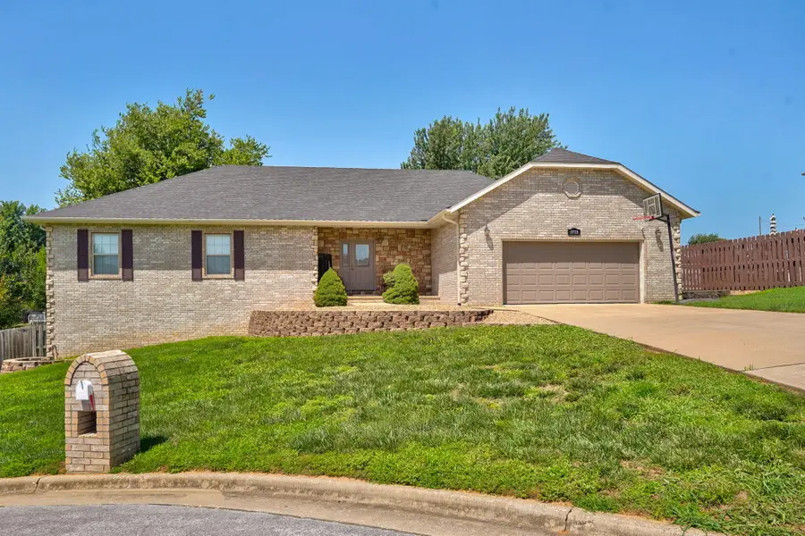 3713 N Croswell Avenue, Springfield, MO 65803 - #2