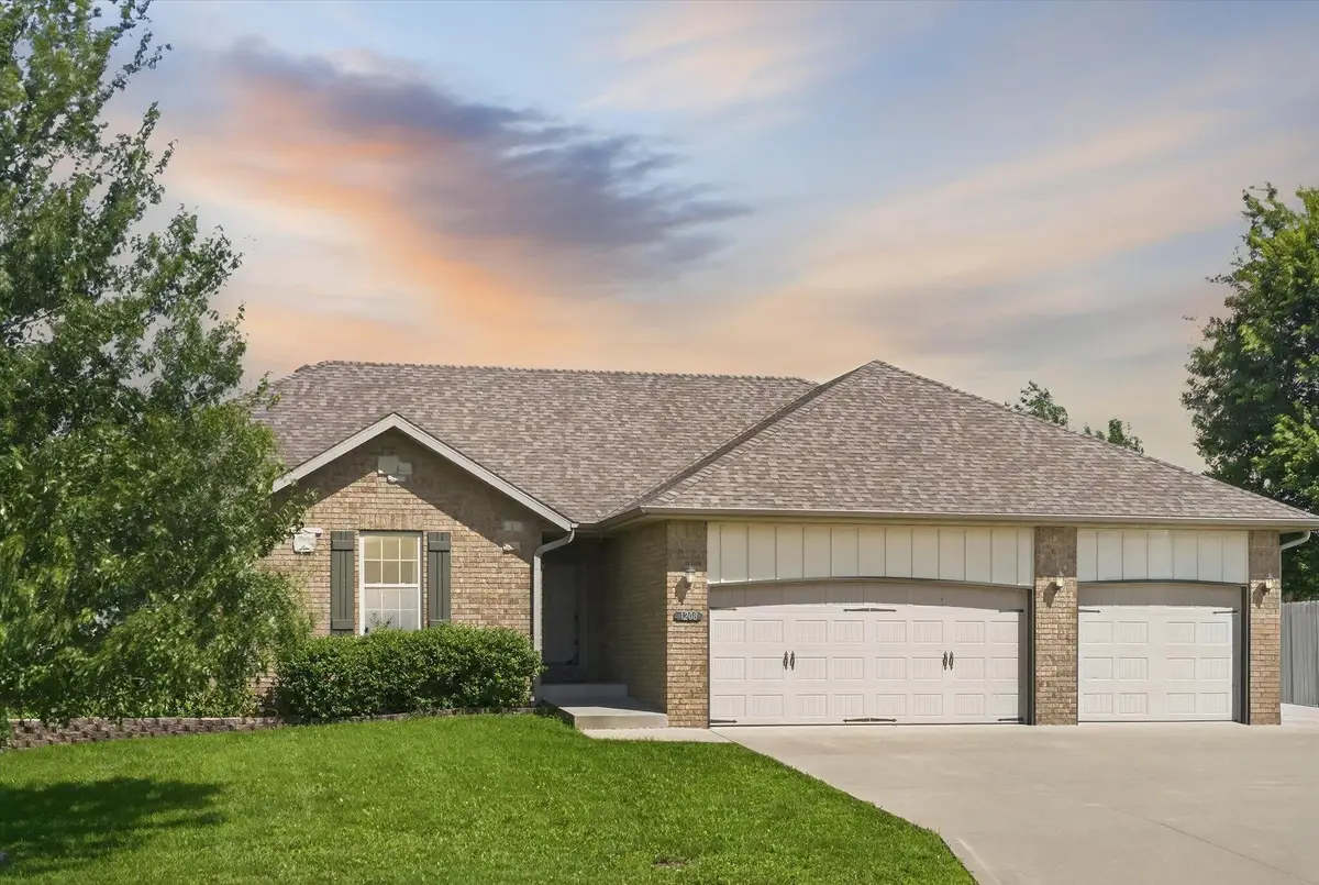 1208 S Jaylin Avenue, Springfield, MO 65802 - #1