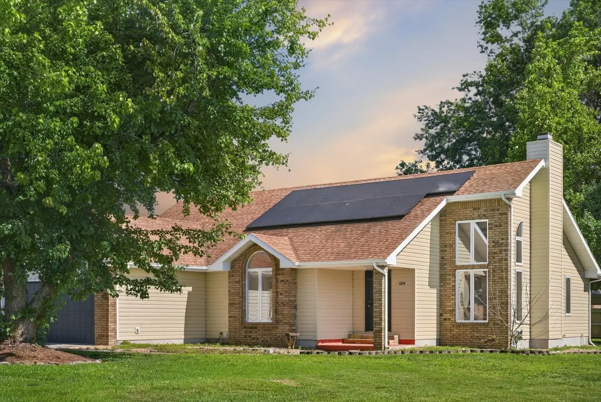1214 W Verna Lane, Nixa, MO 65714 - #1