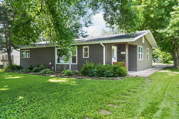 2207 S Florence Avenue, Springfield, MO 65807