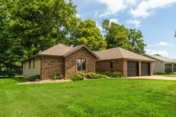 1001 E 9th Street, Mountain Grove, MO 65711