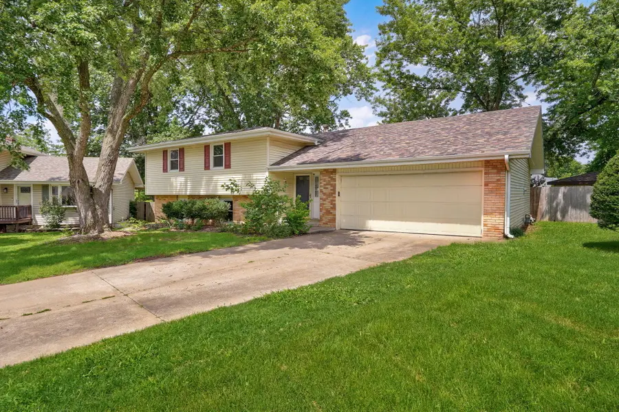 721 E Westchester Court, Springfield, MO 65810 - #2