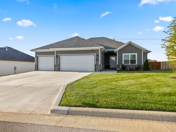 2505 W Mcguffey Street, Ozark, MO 65721