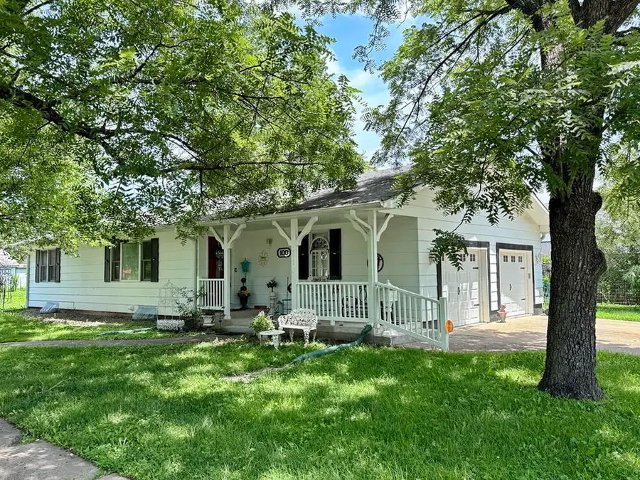 100 N Hickory Street, Appleton City, MO 64724 - #2