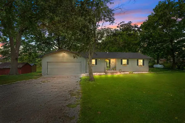1438 N Woodview Road, Nixa, MO 65714