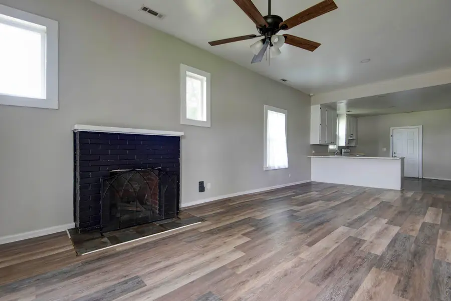 808 N Mccanse Street, Mount Vernon, MO 65712 - #3