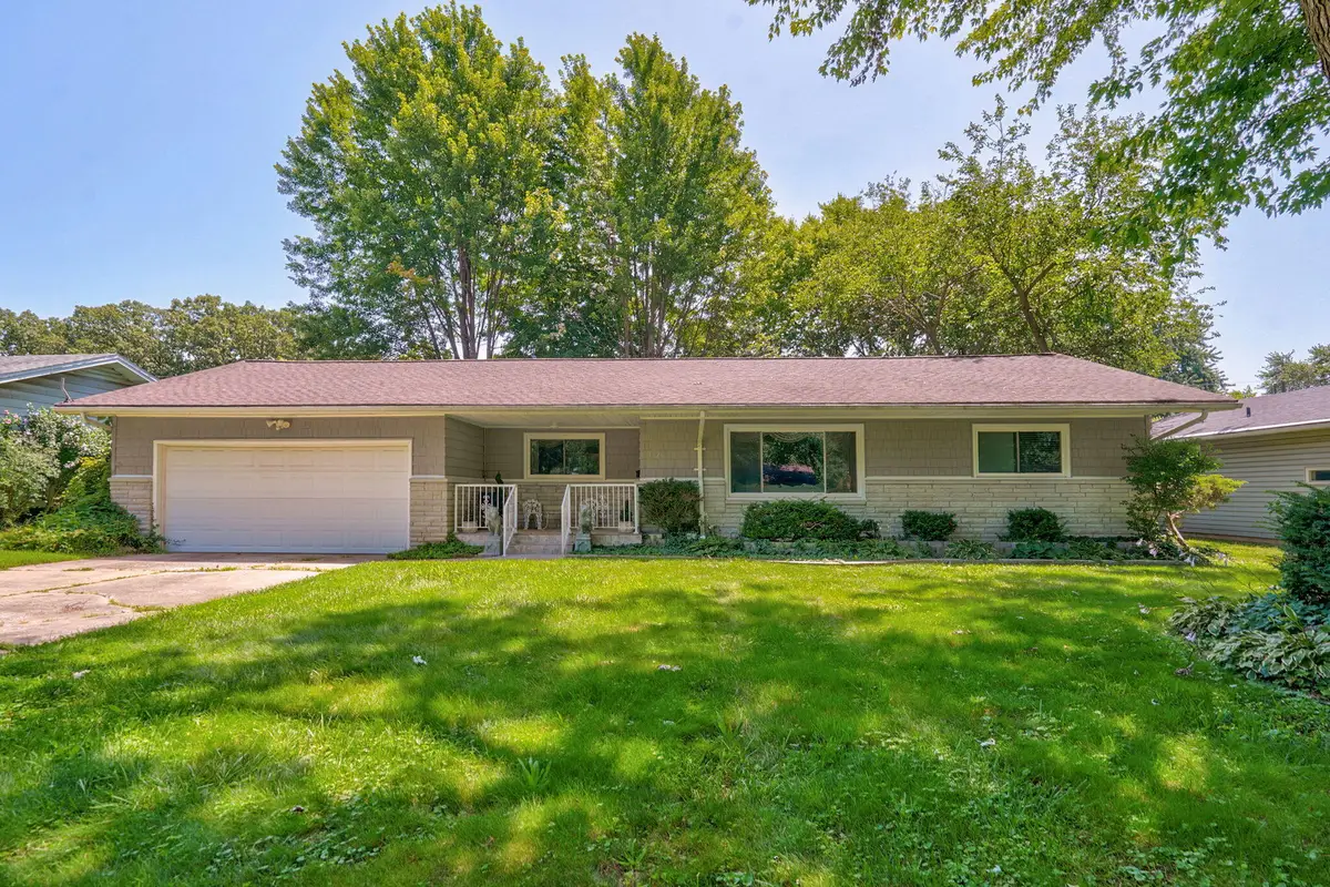 1626 S St Charles Avenue, Springfield, MO 65804 - #1