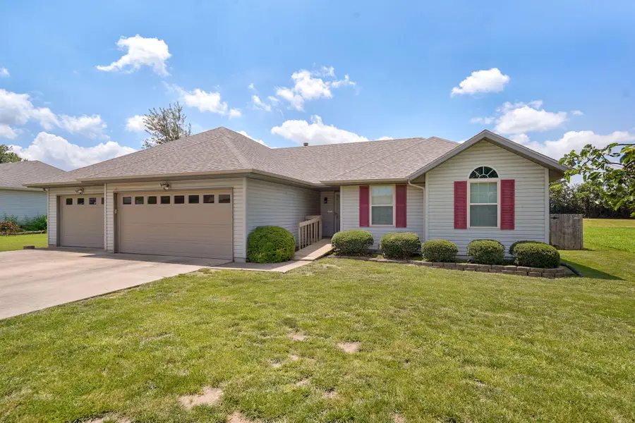 121 Deer Run, Willard, MO 65781 - #3
