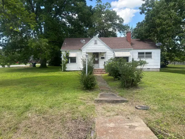 Address Withheld By Seller, Aurora, MO 65605