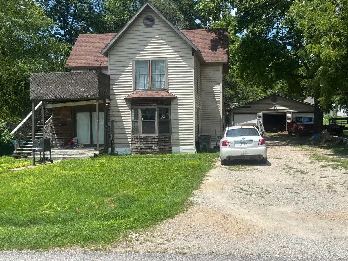 135 W Springfield Street, Aurora, MO 65605 - #1
