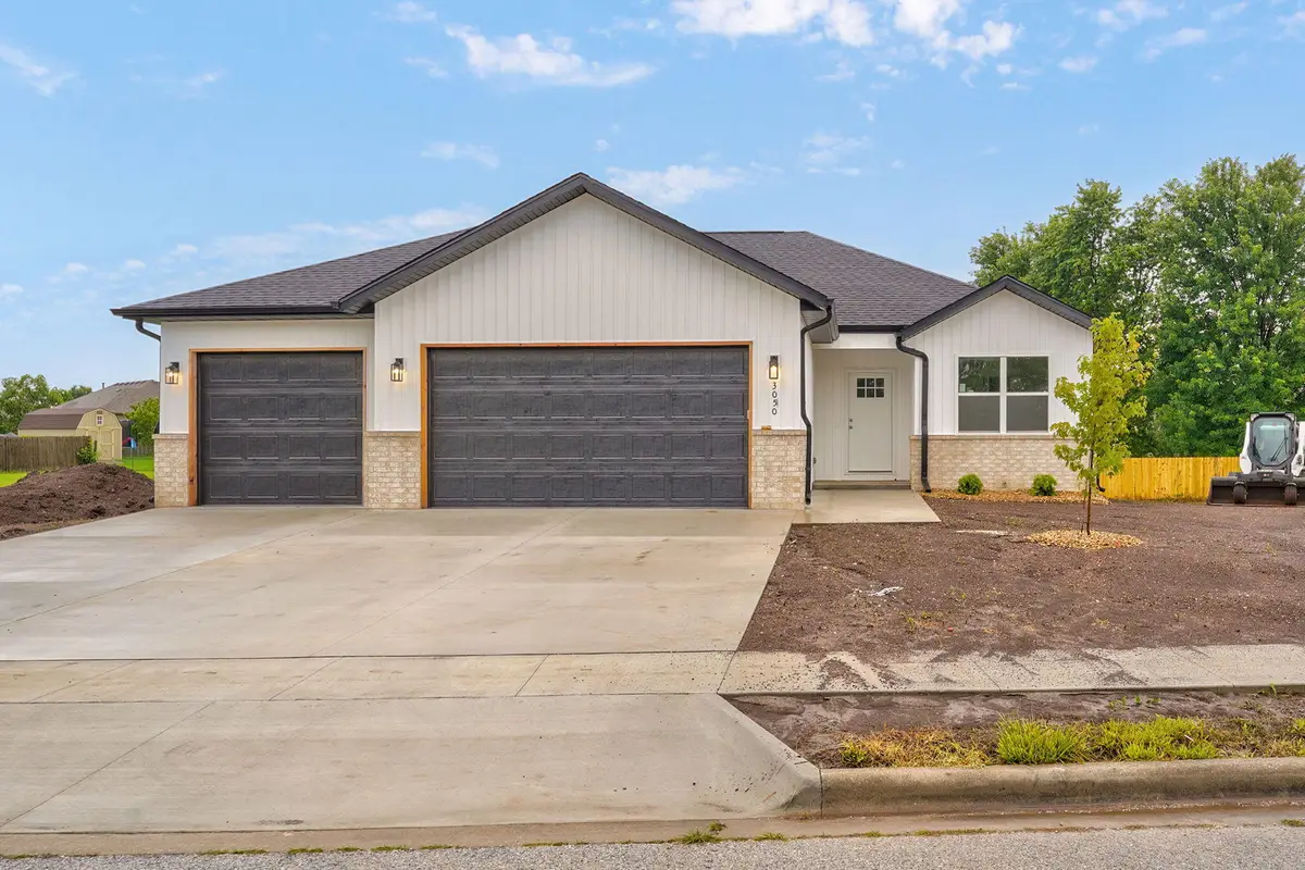 3050 E Bradford Street, Republic, MO 65738 - #1