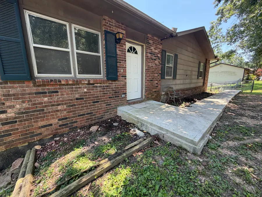 2208 Lynn Drive, West Plains, MO 65775 - #2