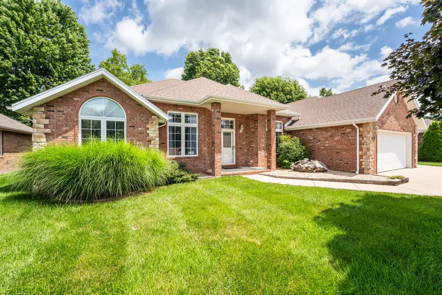 3755 W Eaglecrest Street, Battlefield, MO 65619 - #2