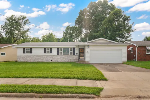 1215 S Airwood Drive, Springfield, MO 65804