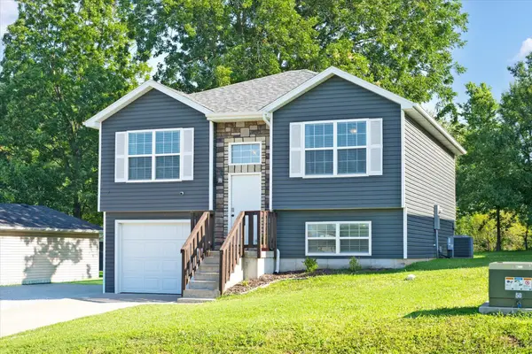 111 W Craig Street, Stockton, MO 65785