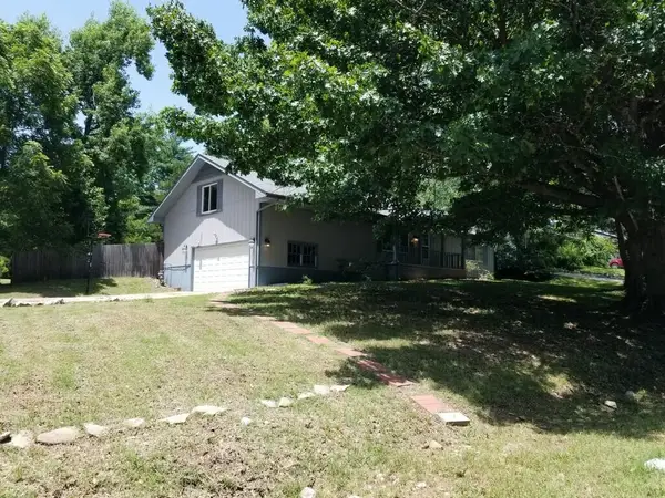 5901 S Farm Road 157, Springfield, MO 65810