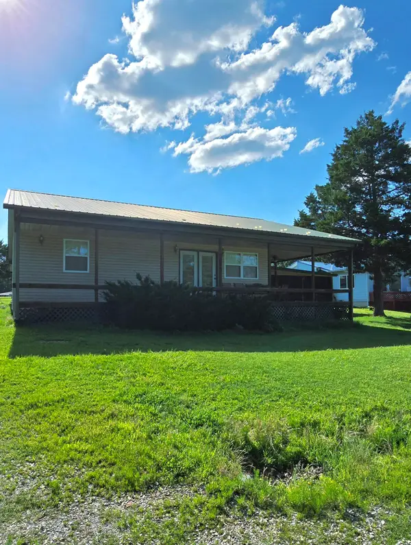 1054 Kalijah Road, Protem, MO 65733