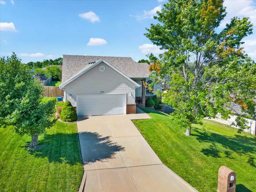 289 W Canyon Court, Nixa, MO 65714 - #2