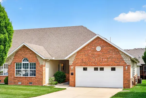 1376 N Sandy Creek Circle #Unit 4, Nixa, MO 65714