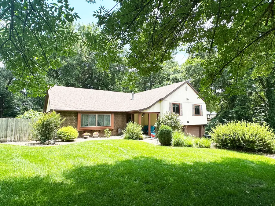 2550 E Sparkleberry Lane, Springfield, MO 65804 - #2