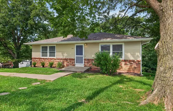 204 N Ohio Street, El Dorado Springs, MO 64744