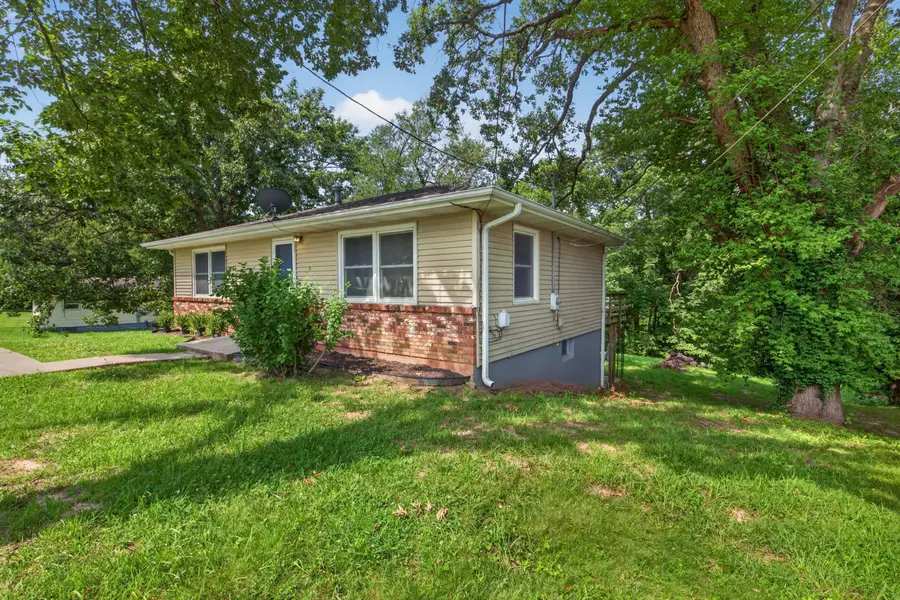 204 N Ohio Street, El Dorado Springs, MO 64744 - #3
